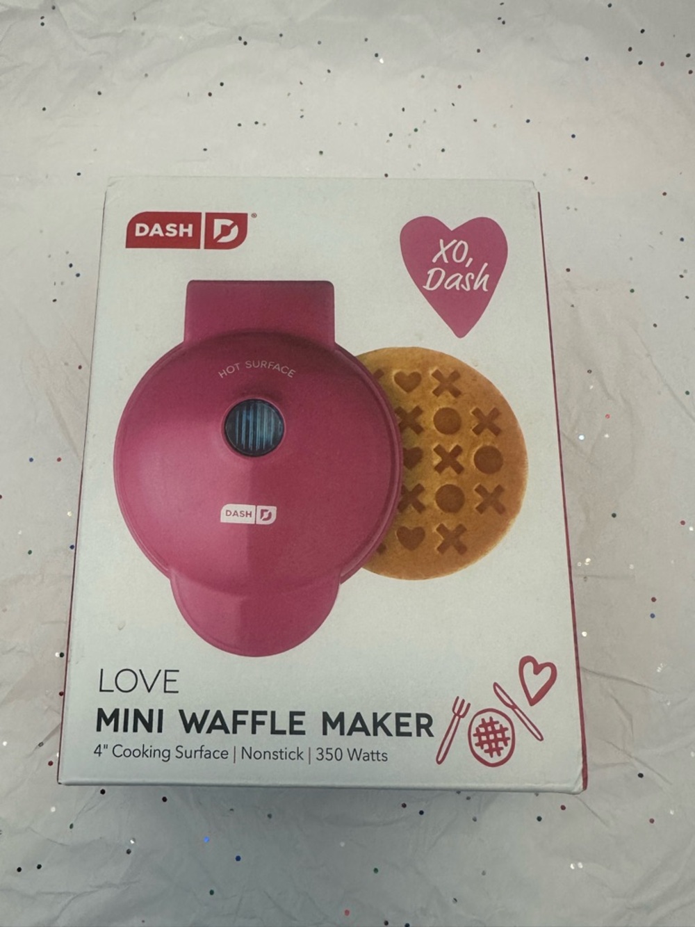 Dash Love Mini Waffle Maker - Pink